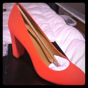 JCrew canvas pumps size 8